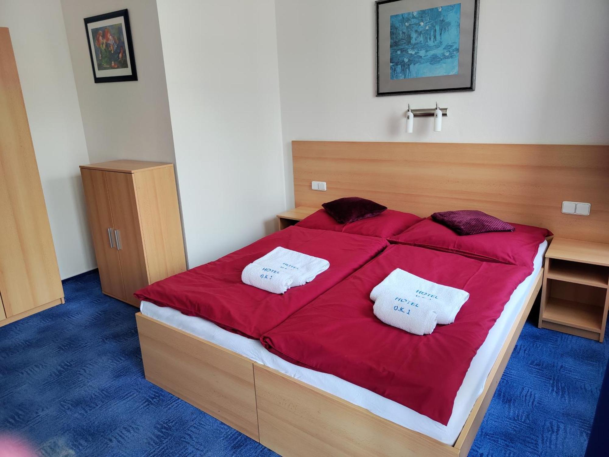 Hotel O.K. 1 Бероун Екстериор снимка