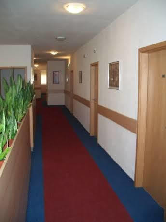 Hotel O.K. 1 Бероун Екстериор снимка